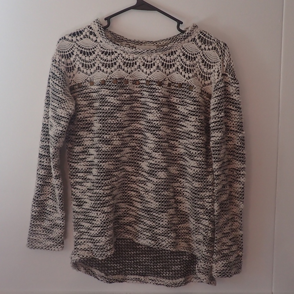 Black & White Long Sleeve Knitted Symmetry Shirt